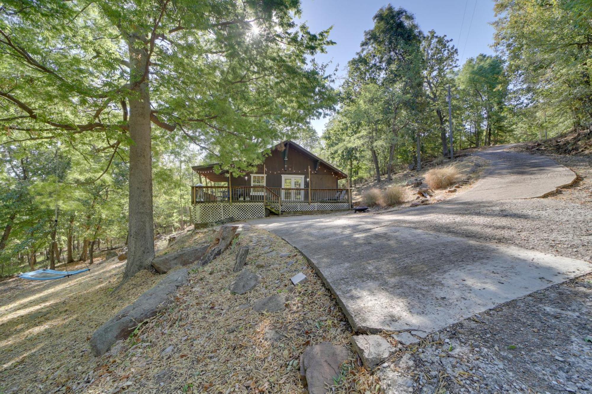 Secluded Vian Retreat Close To Tenkiller Lake 外观 照片